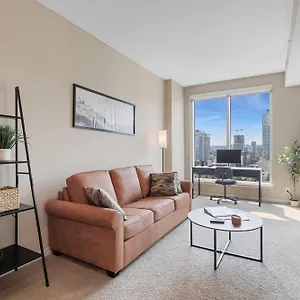 Apartment Heart Of Downtown Spacious Luxury With Stunning Views And Premium Amenities, Calgary